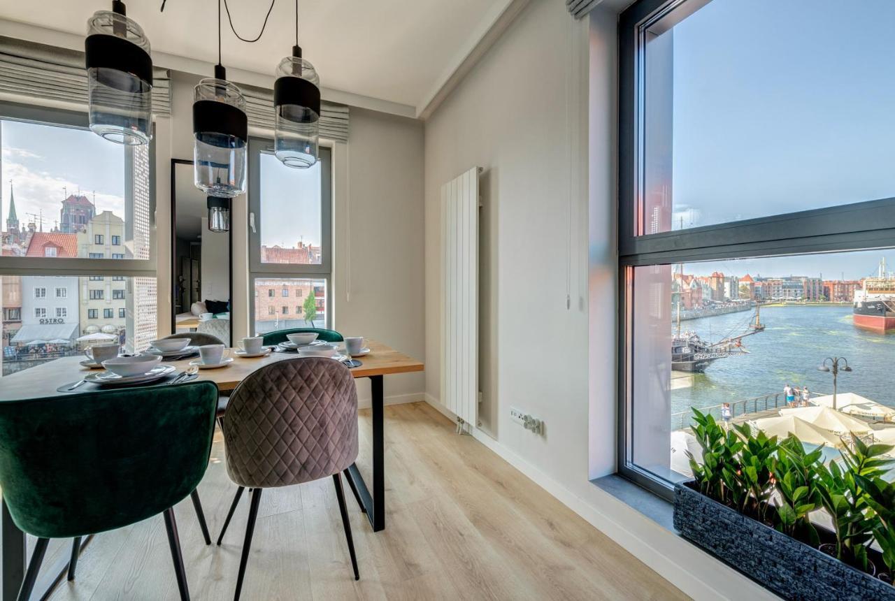 The Black Crane Apartment กดัญสก์ ภายนอก รูปภาพ