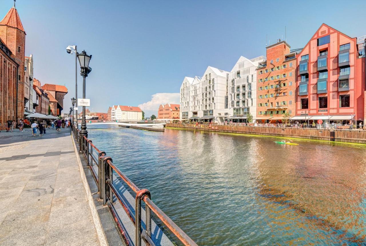 The Black Crane Apartment กดัญสก์ ภายนอก รูปภาพ