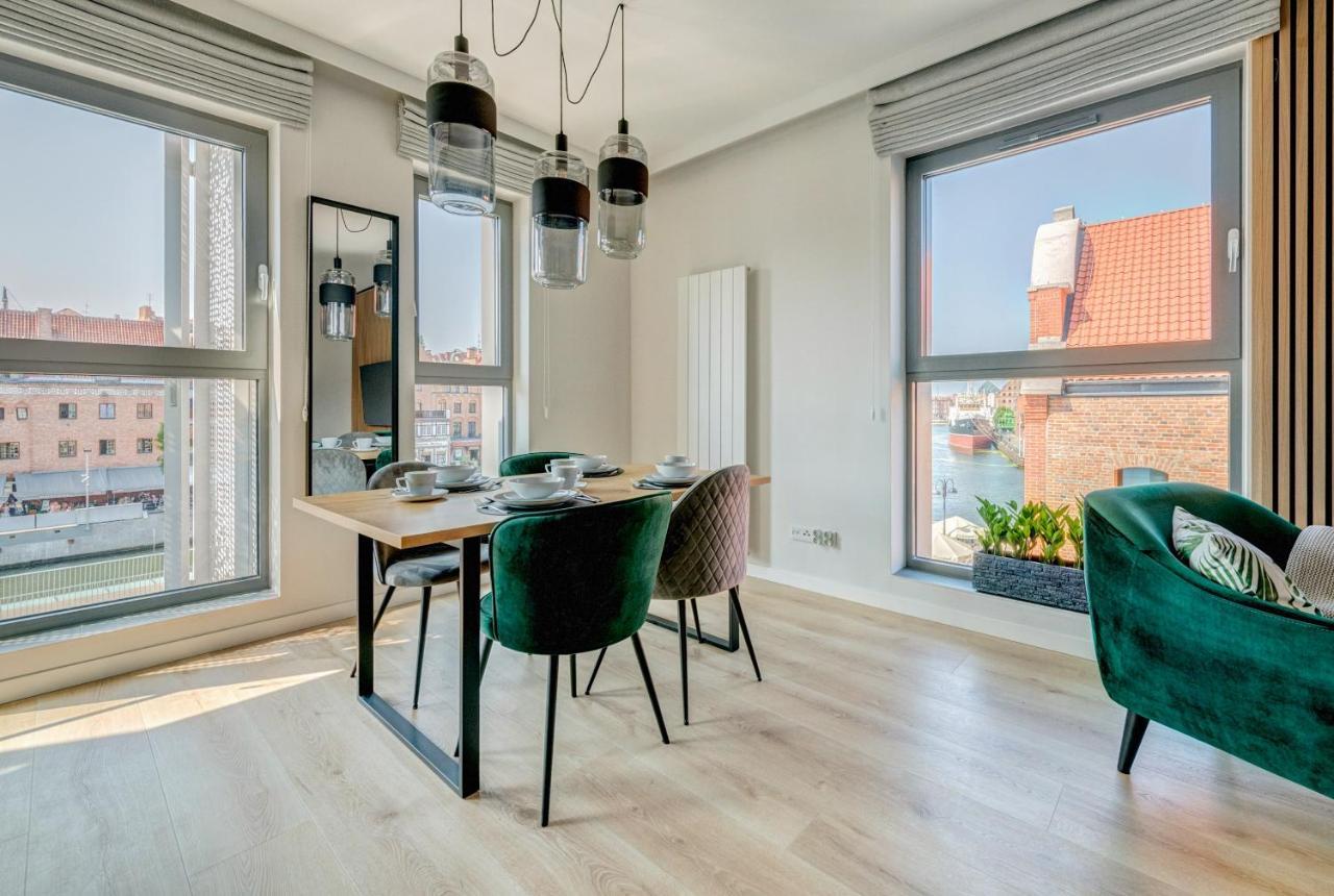 The Black Crane Apartment กดัญสก์ ภายนอก รูปภาพ